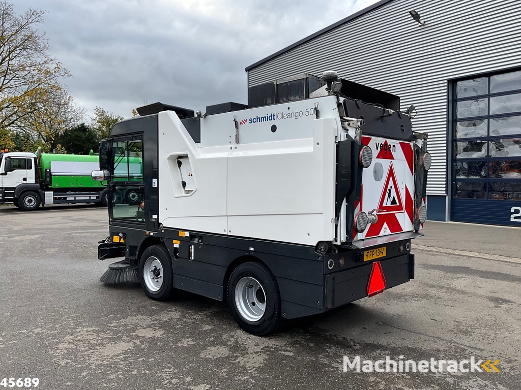 Schmidt Cleango Compact 500 Euro 6 with 3-rd brush Just 4.260 km!