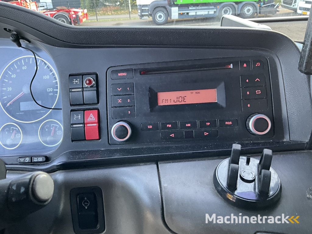 MAN TGA 41.440 8x4 Full Steel AJK 26 Ton haakarmsysteem + Laadplateau met Hiab 28 Tonmeter laadkraan