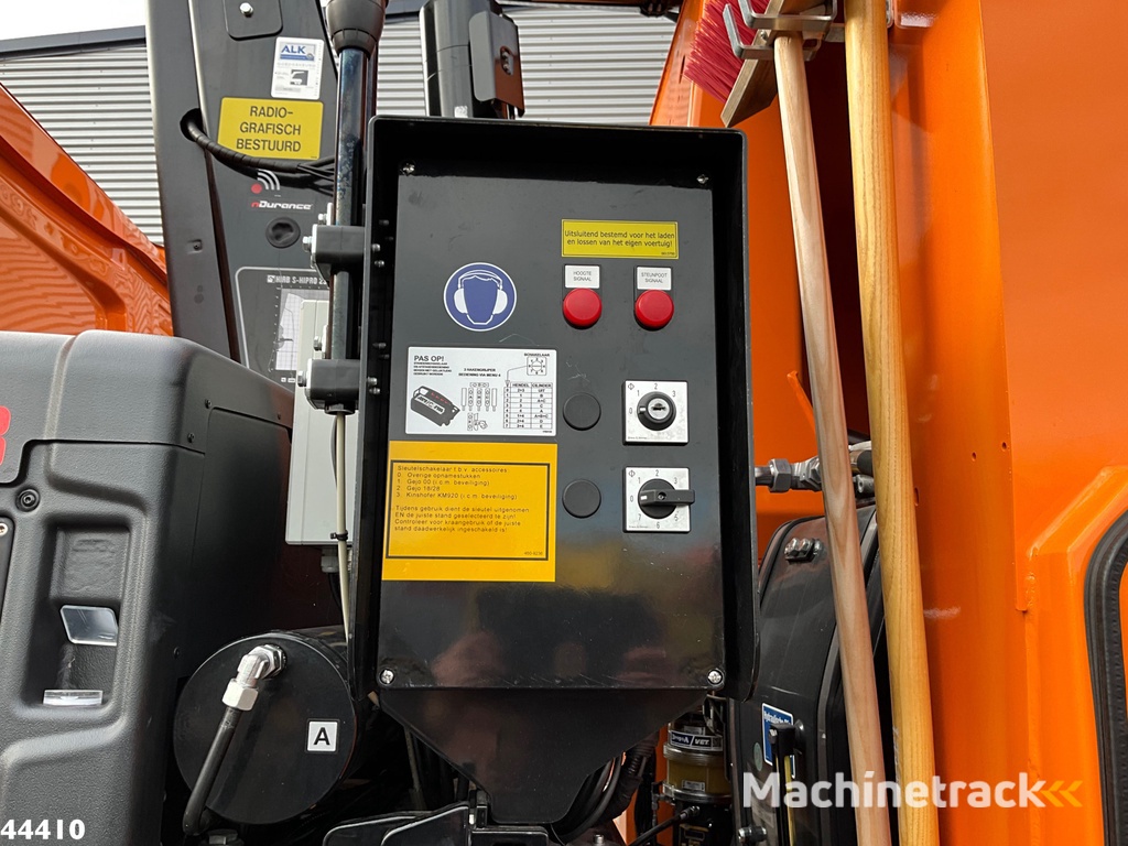 DAF FAN XD 340 Euro 6 Hiab 23 Tonmeter laadkraan