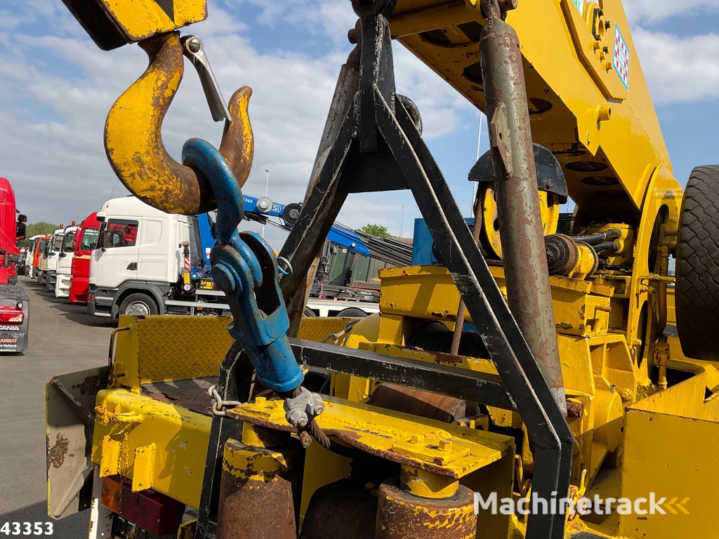 DAF FTS 2600 DKA 310 Manuel Full Steel Bergingsvoertuig