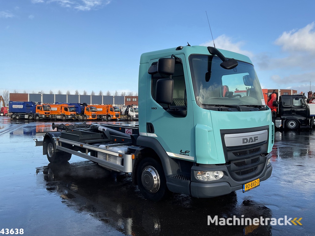 DAF LF 180 Euro 6 14 Ton haakarmsysteem Just 117.371 km!