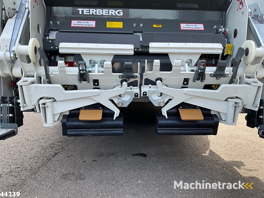 DAF FAG XD 300 Terberg Olympus 17m³