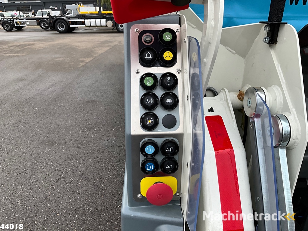 DAF FAG XD 300 Terberg Olympus 17m³