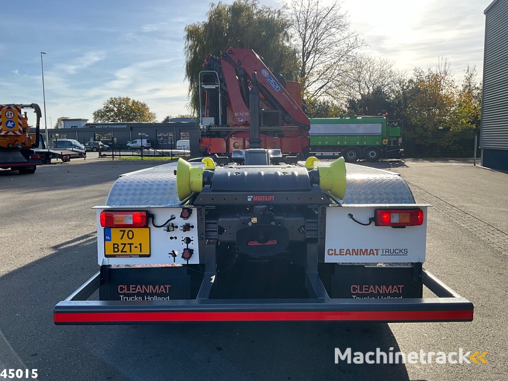 Volvo FM 420 8x2 Euro 6 HMF 26 Tonmeter laadkraan