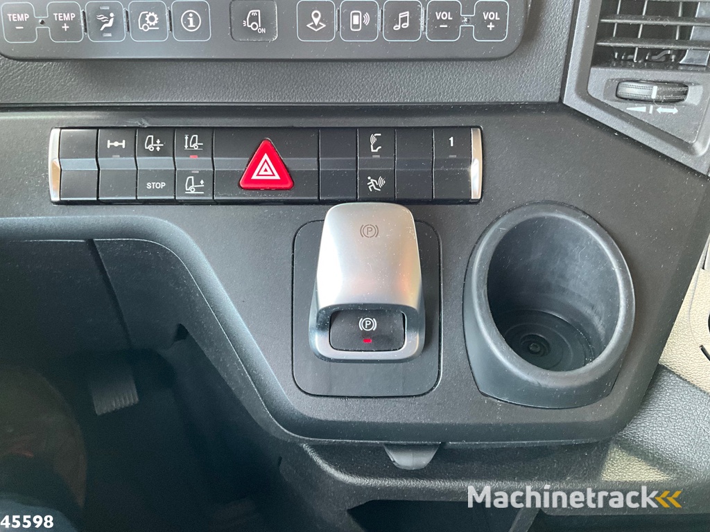 Mercedes-Benz Actros 1842 Mega GigaSpace MirrorCam