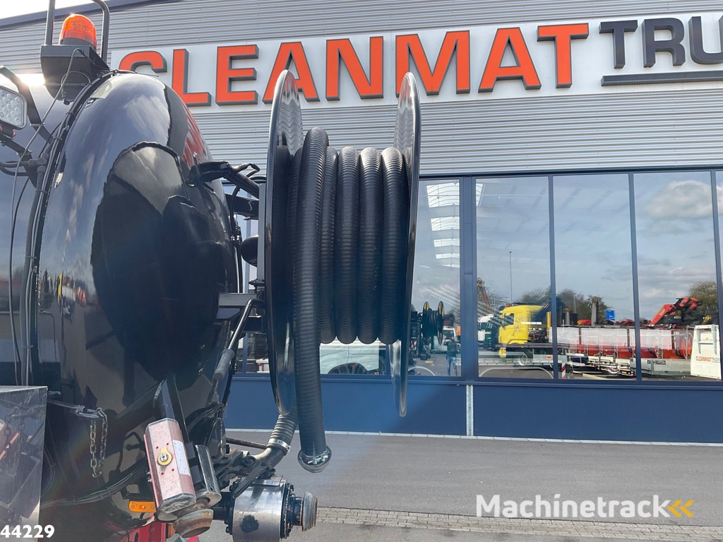 Scania G 440 6x4 Saugwagen