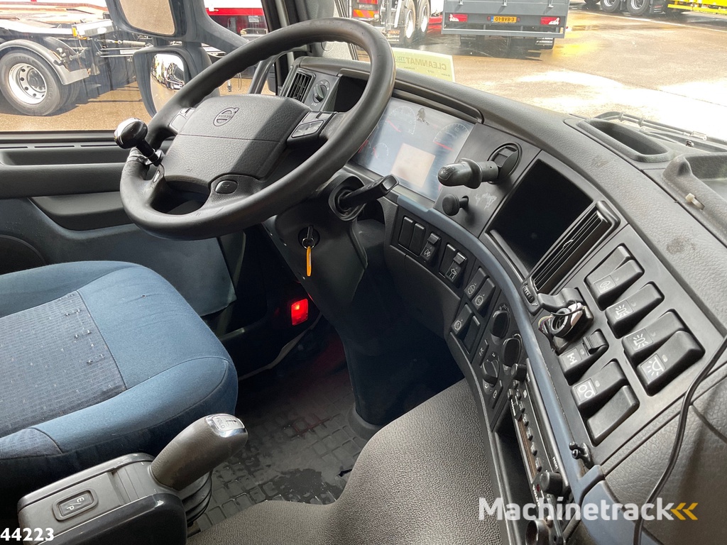 Volvo FM 340 HMF 12 Tonmeter laadkraan