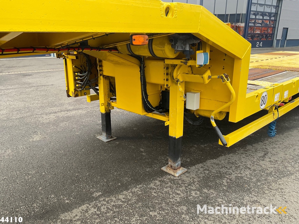 Nooteboom MC0-50-04 2 x Uitschuifbaar