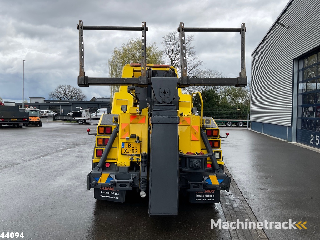 DAF FAD XF 430 8x4 Manual Steel JIGE Recovery truck