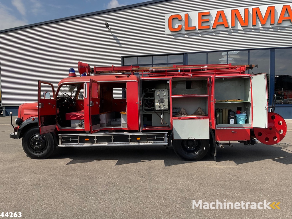 Mercedes-Benz LF 311 Oldtimer Feuerwehrfahrzeug Just 35.940 km!