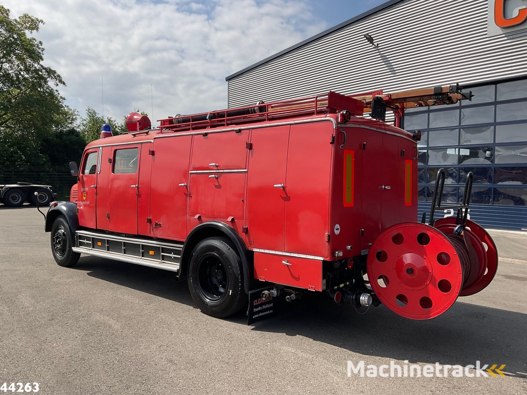 Mercedes-Benz LF 311 Oldtimer Feuerwehrfahrzeug Just 35.940 km!