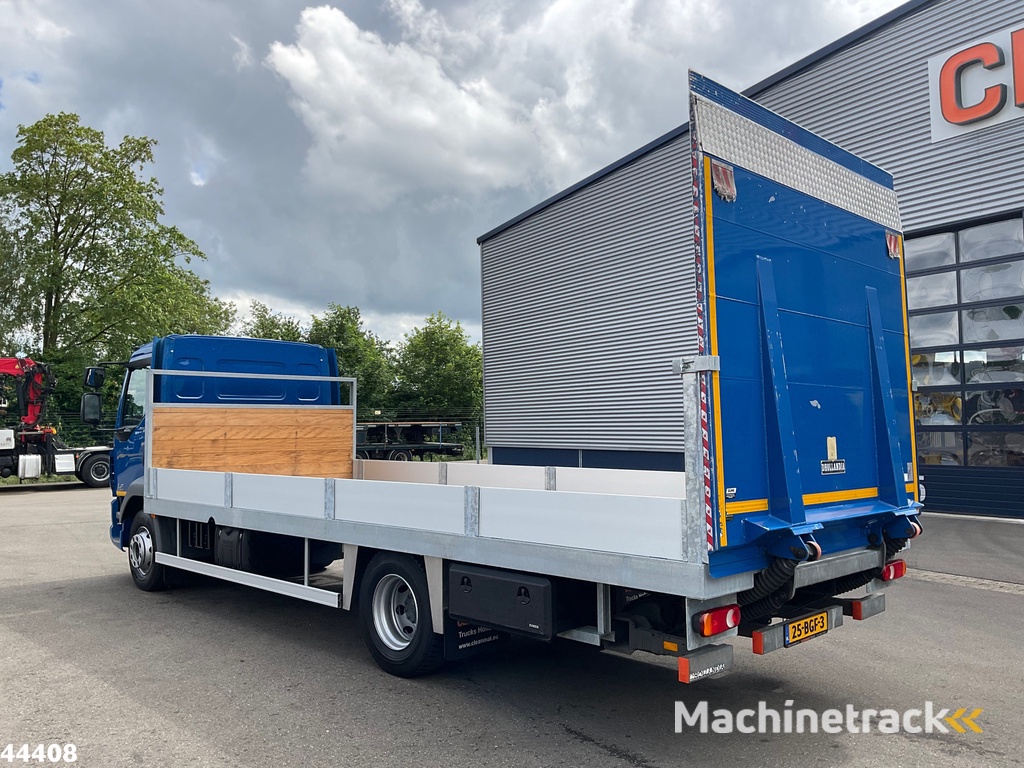 DAF FA LF 250 Euro 6 Autotransporter met laadklep