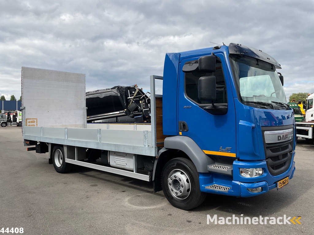 DAF FA LF 250 Euro 6 Autotransporter met laadklep