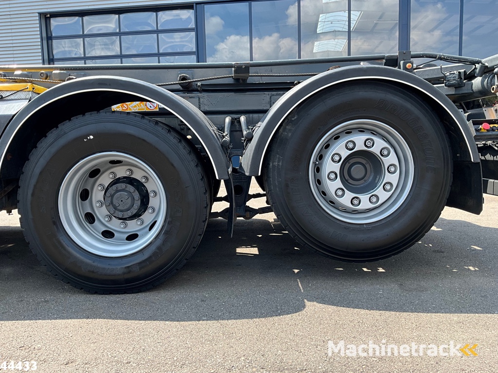 DAF DAF FAX CF 480 Euro 6 HMF 26 Tonmeter laadkraan