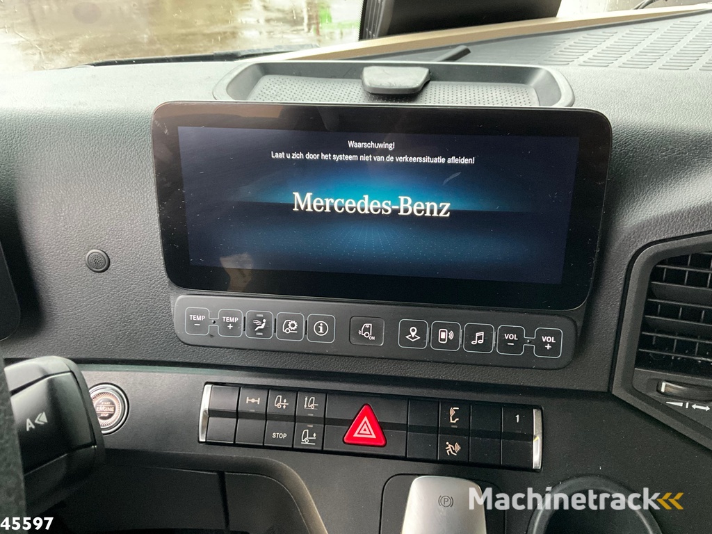Mercedes-Benz Actros 1842 Mega GigaSpace MirrorCam