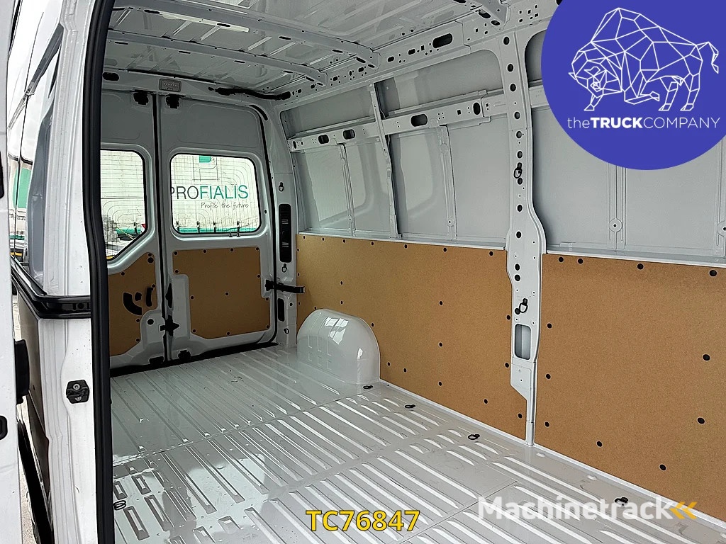 Renault Master 150 DCI L3H2 - NEW - 19KM