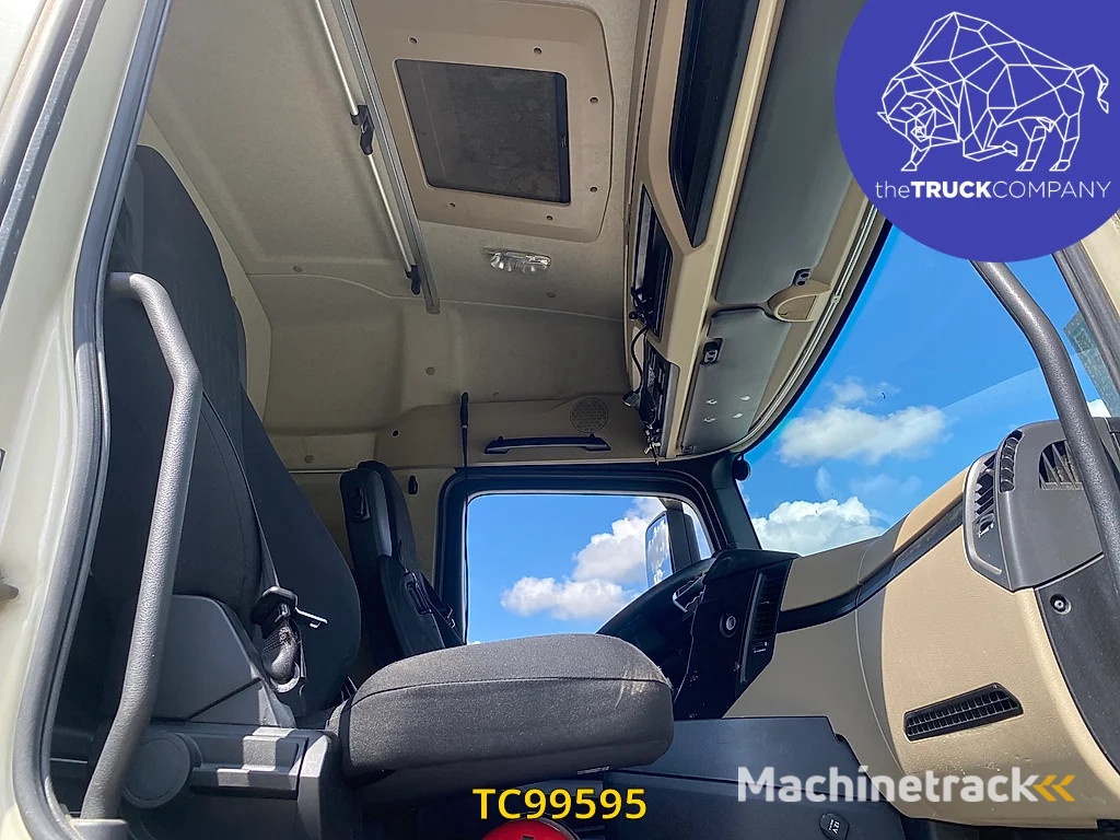 Mercedes-Benz Actros 1843