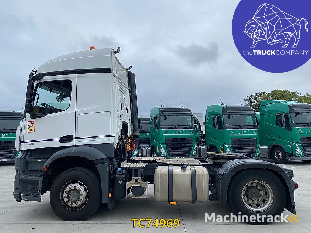 Mercedes-Benz Arocs 1943