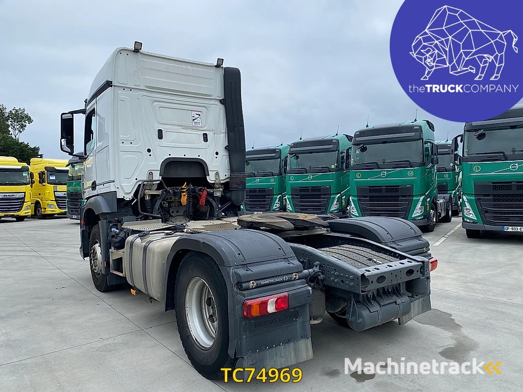 Mercedes-Benz Arocs 1943