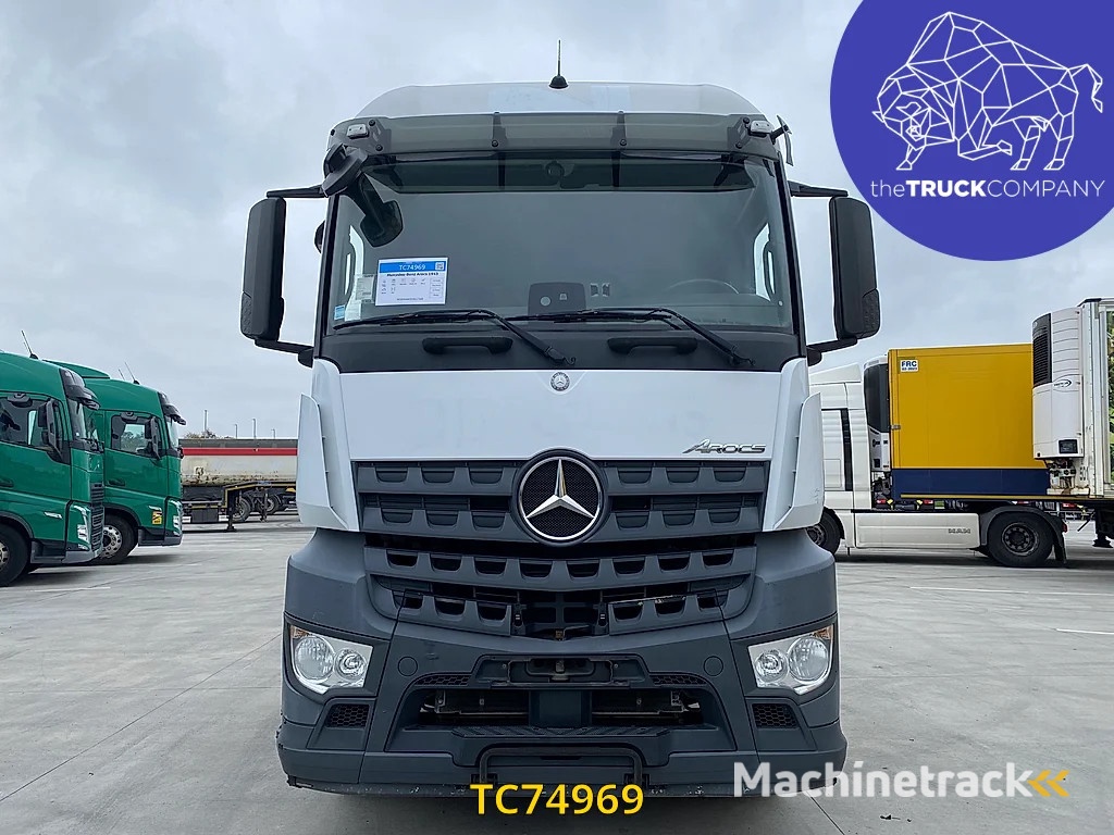 Mercedes-Benz Arocs 1943