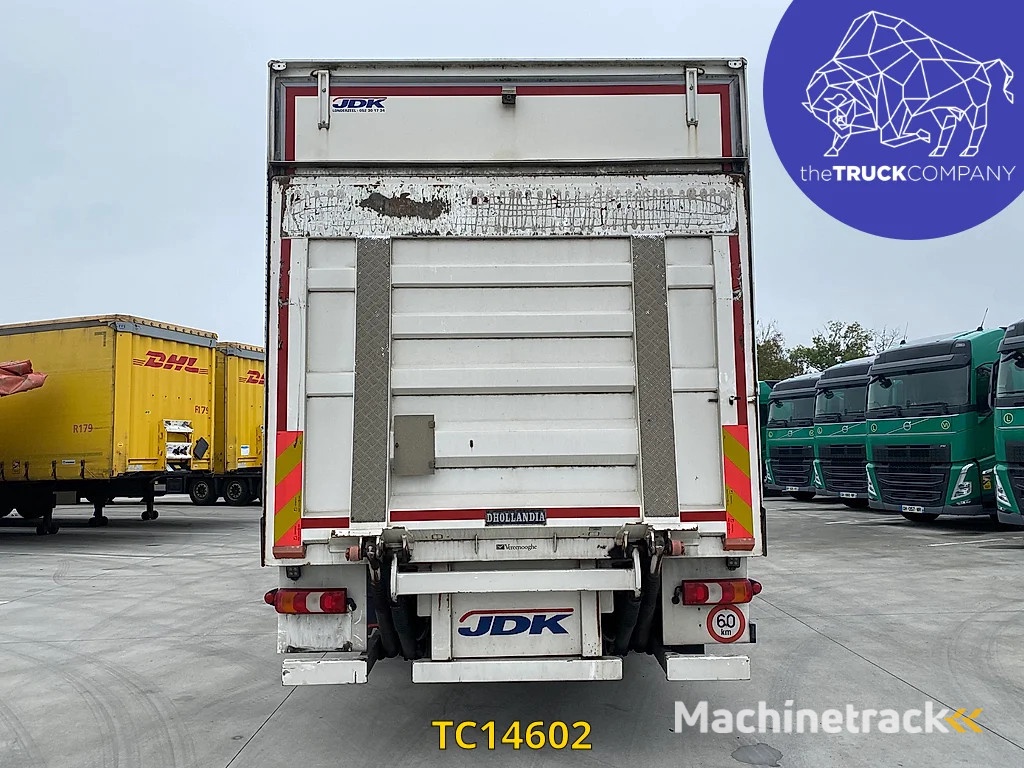 Mercedes-Benz Antos 1827