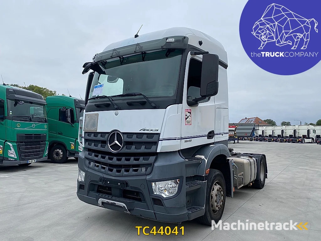 Mercedes-Benz Arocs 1943