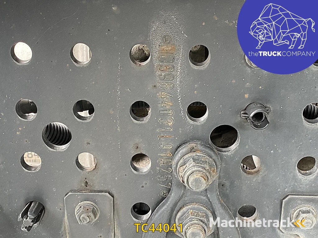 Mercedes-Benz Arocs 1943