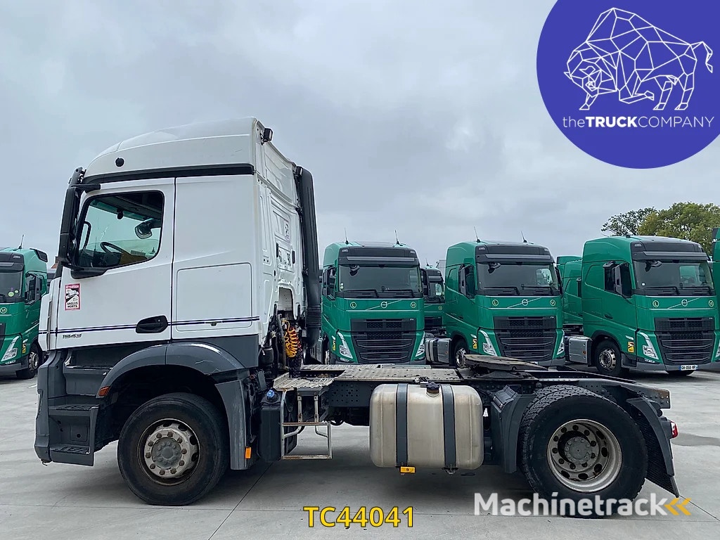 Mercedes-Benz Arocs 1943