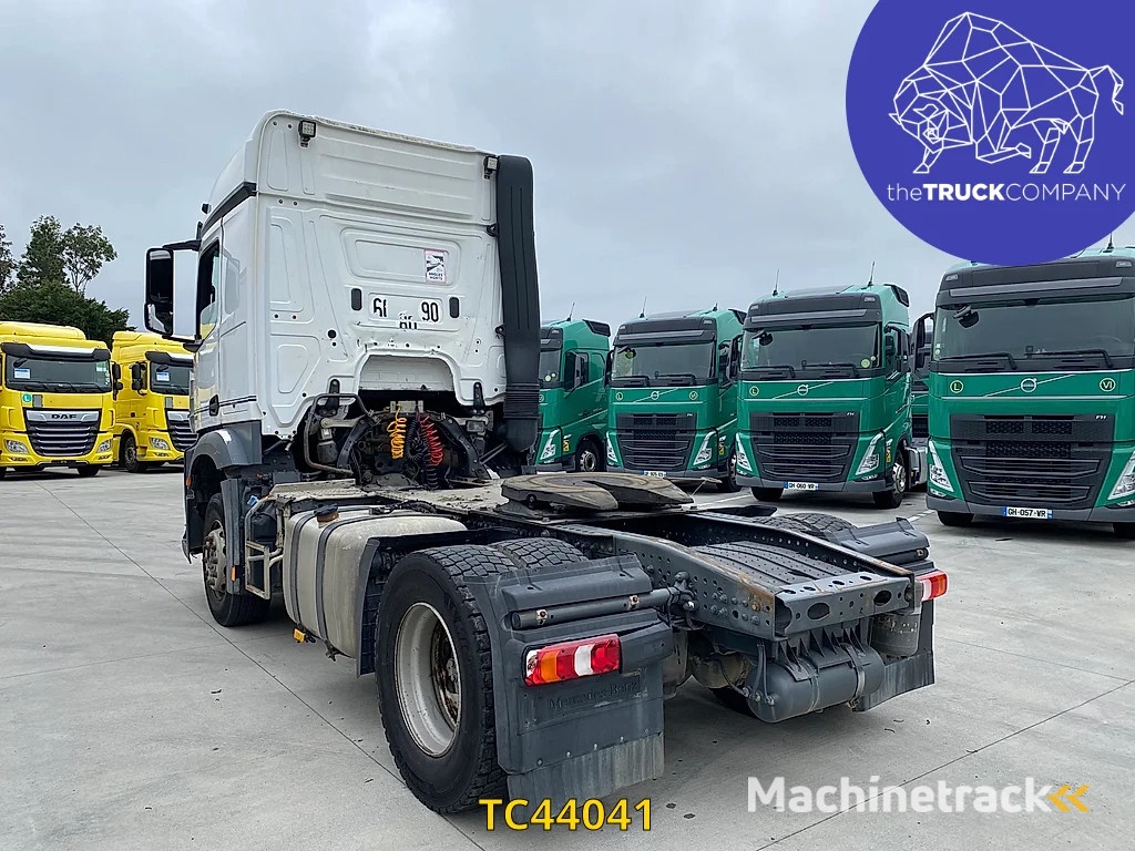 Mercedes-Benz Arocs 1943