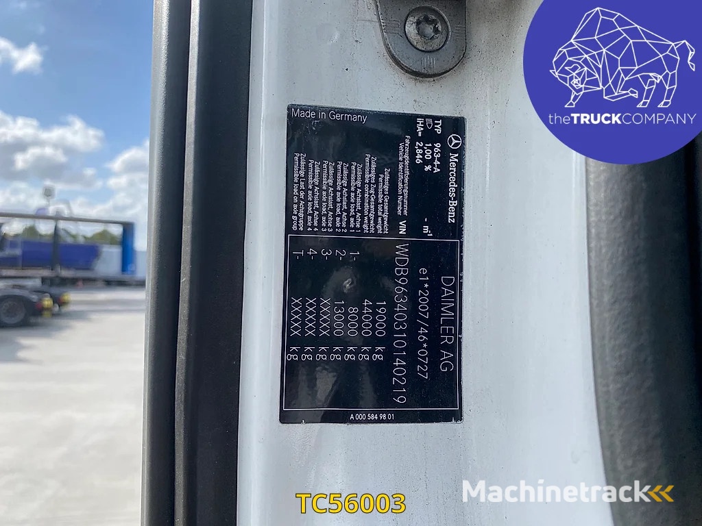 Mercedes-Benz Actros 1943