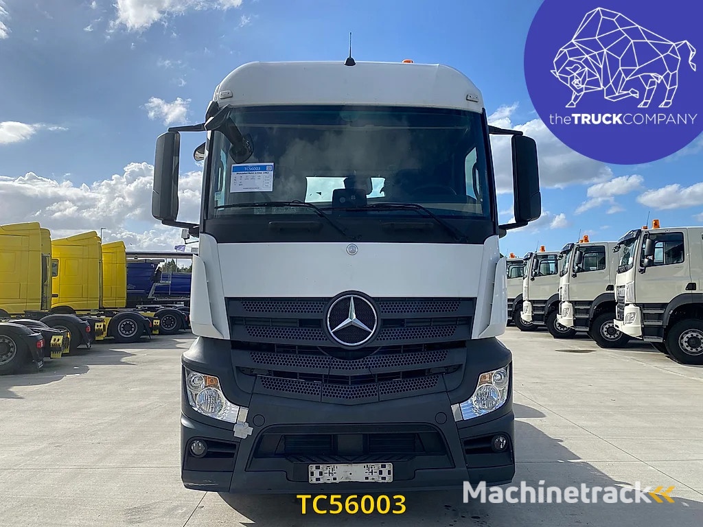 Mercedes-Benz Actros 1943