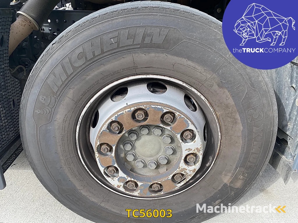 Mercedes-Benz Actros 1943