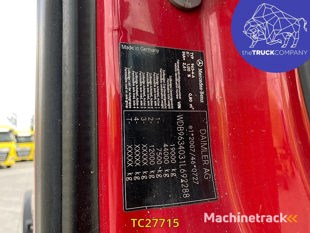 Mercedes-Benz Actros 1942