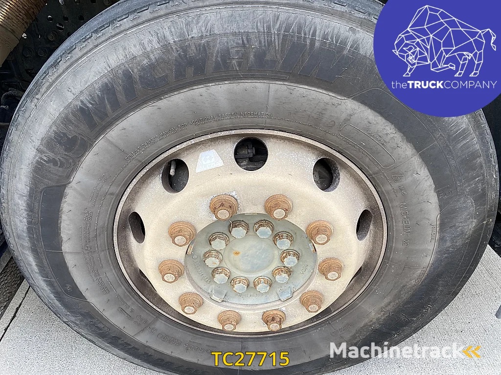 Mercedes-Benz Actros 1942