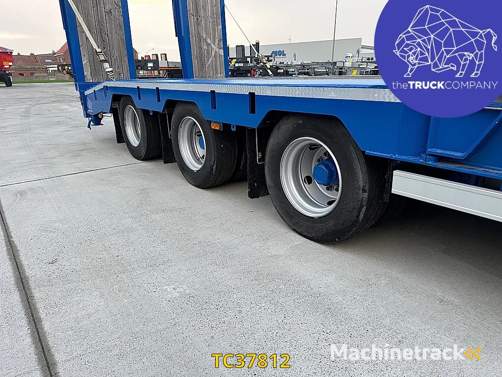 Hoet Trailers