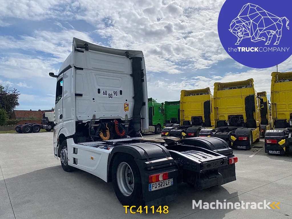 Mercedes-Benz Actros 1845