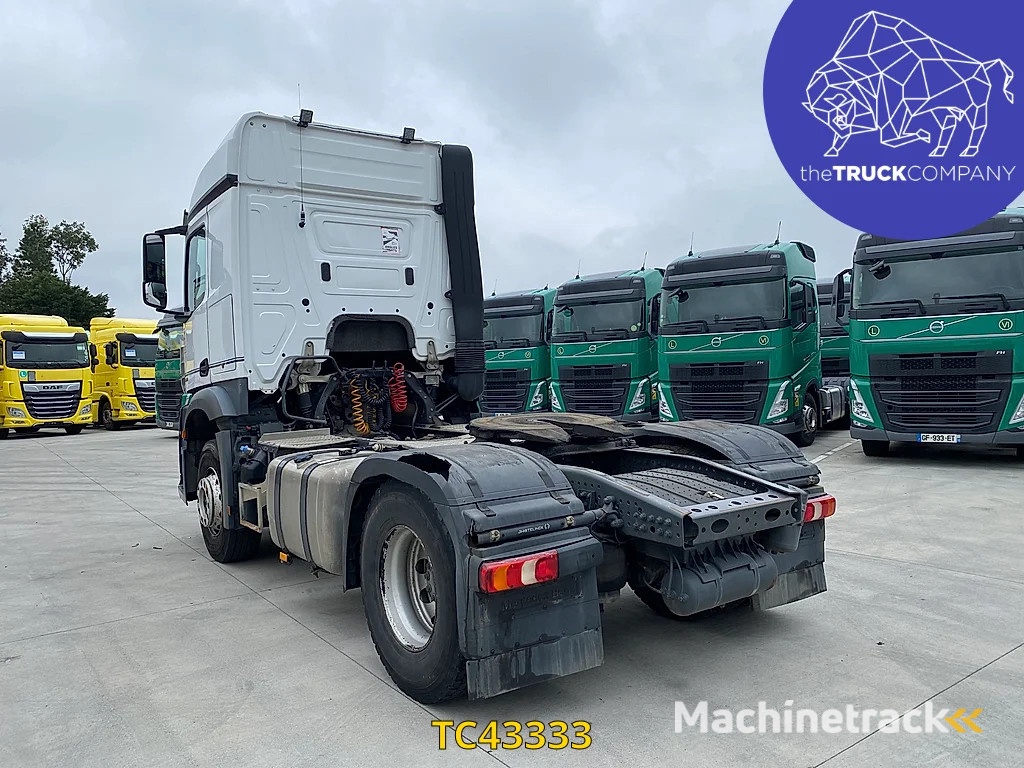 Mercedes-Benz Arocs 1943