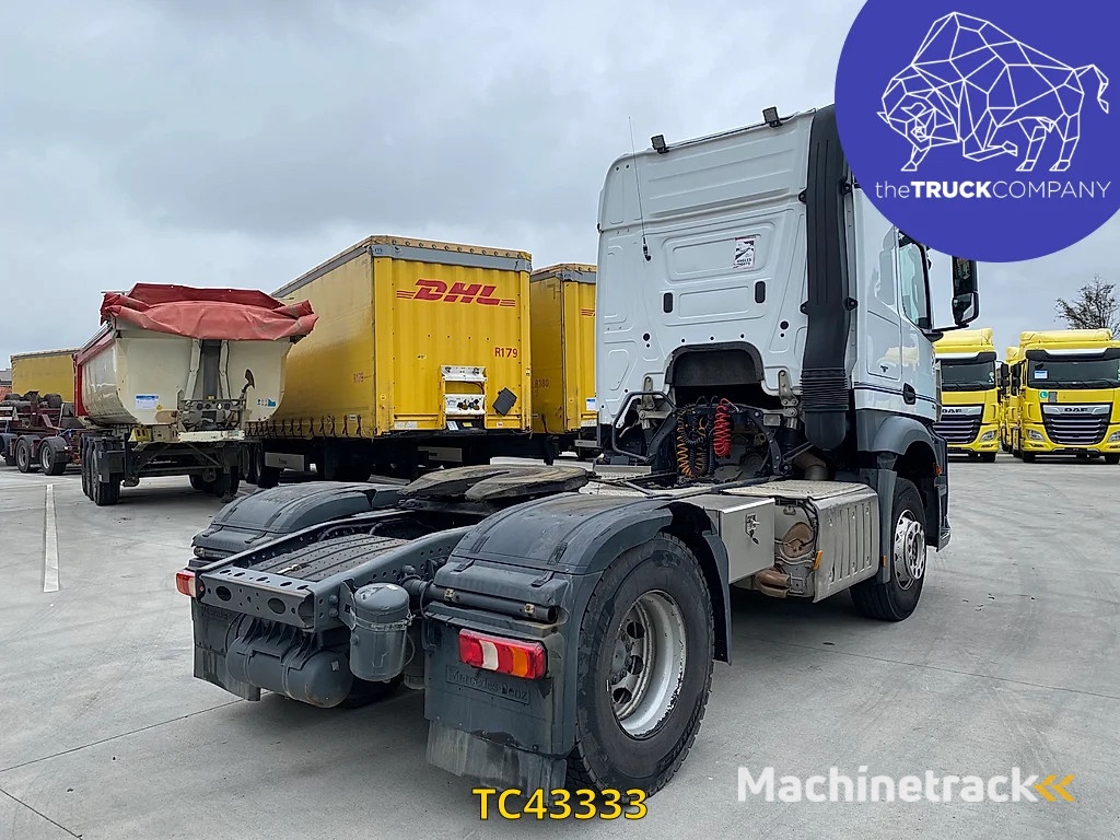 Mercedes-Benz Arocs 1943