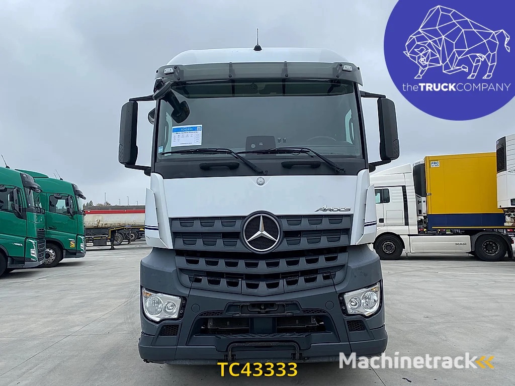 Mercedes-Benz Arocs 1943