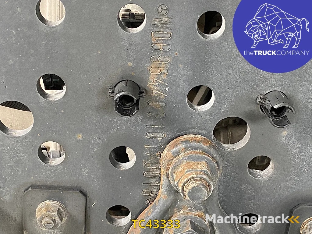 Mercedes-Benz Arocs 1943