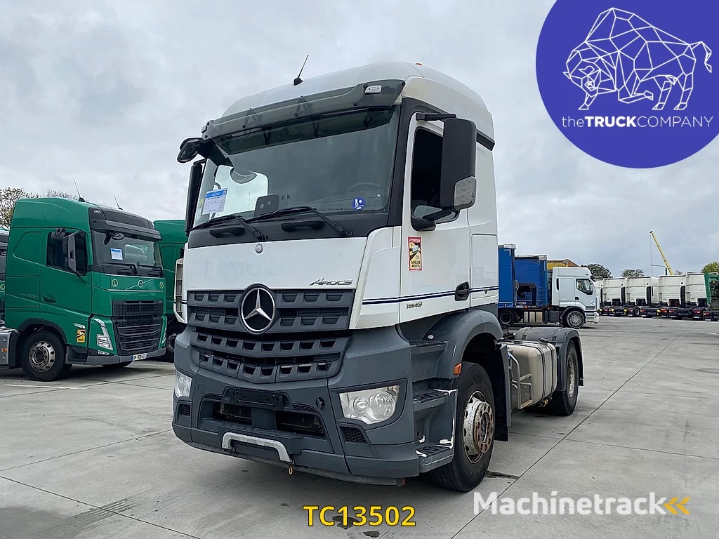 Mercedes-Benz Arocs 1943