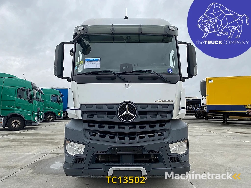 Mercedes-Benz Arocs 1943