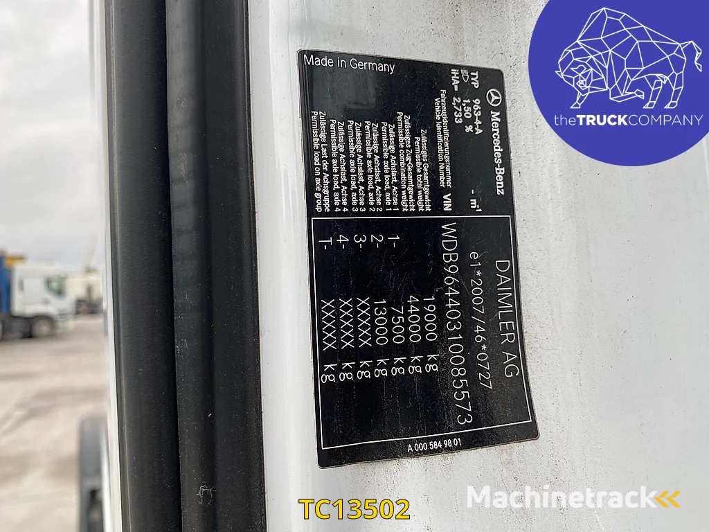 Mercedes-Benz Arocs 1943