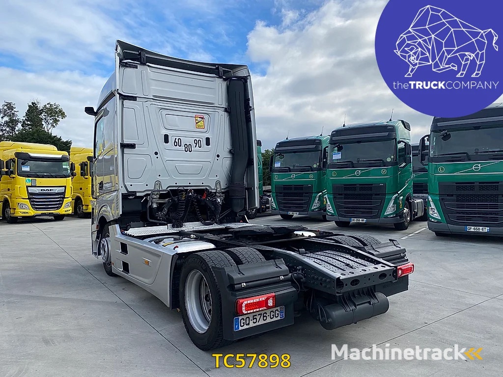 Mercedes-Benz Actros 1845