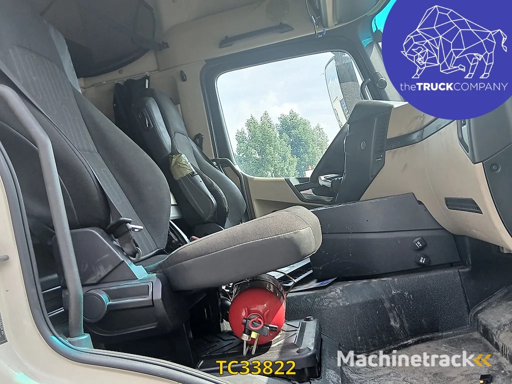 Mercedes-Benz Actros 1843