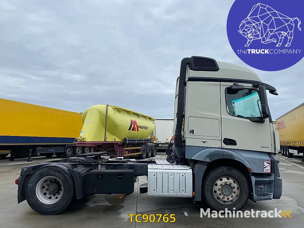 Mercedes-Benz Actros 1843