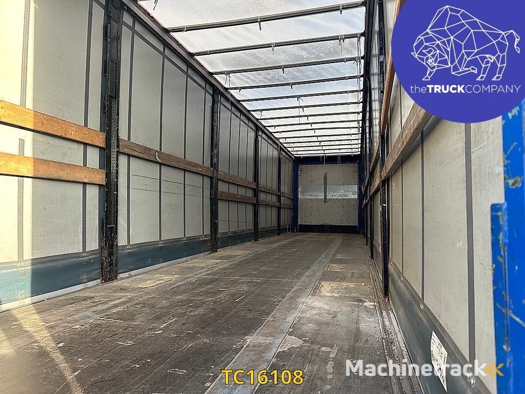 Vanhool Curtainsides