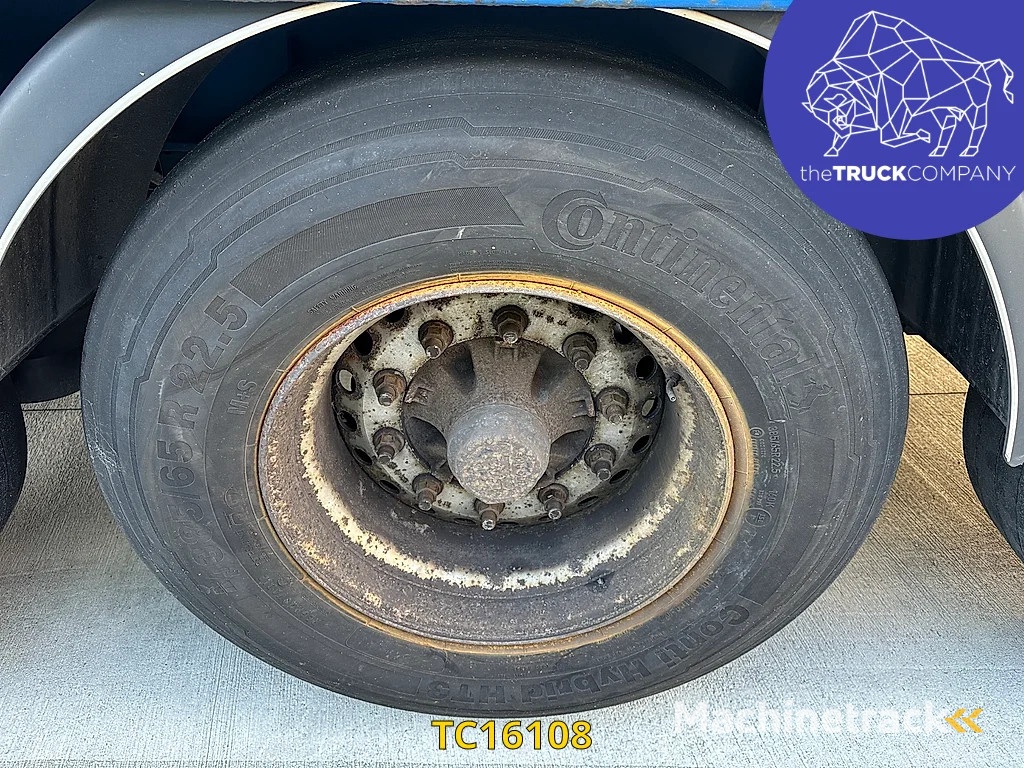 Vanhool Curtainsides