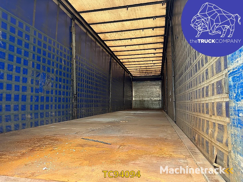 Schmitz Cargobull Curtainsides