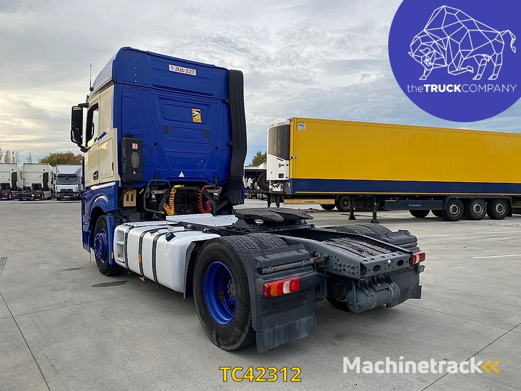 Mercedes-Benz Actros 1845